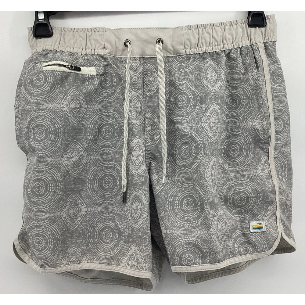 Vuori Men's Banks Shorts Inseam 5" Platinum Fresco Size Small